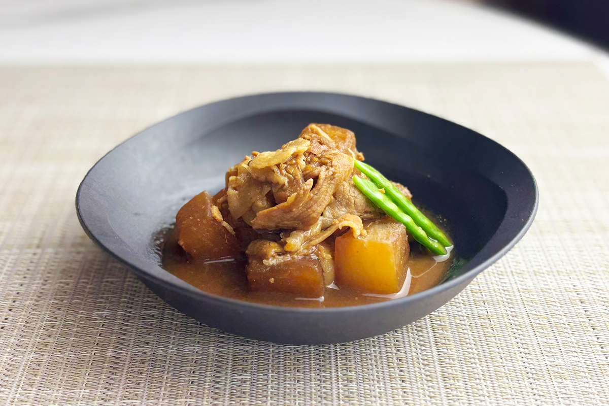 豚肉と根菜の味噌煮